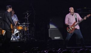 Lagu Rock Indonesia 90an yang Bikin Nostalgia, Masih Nendang Sampai Sekarang!