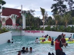 Liburan Lebaran Seru di Tropikana Waterpark Depok, Wajib Coba!