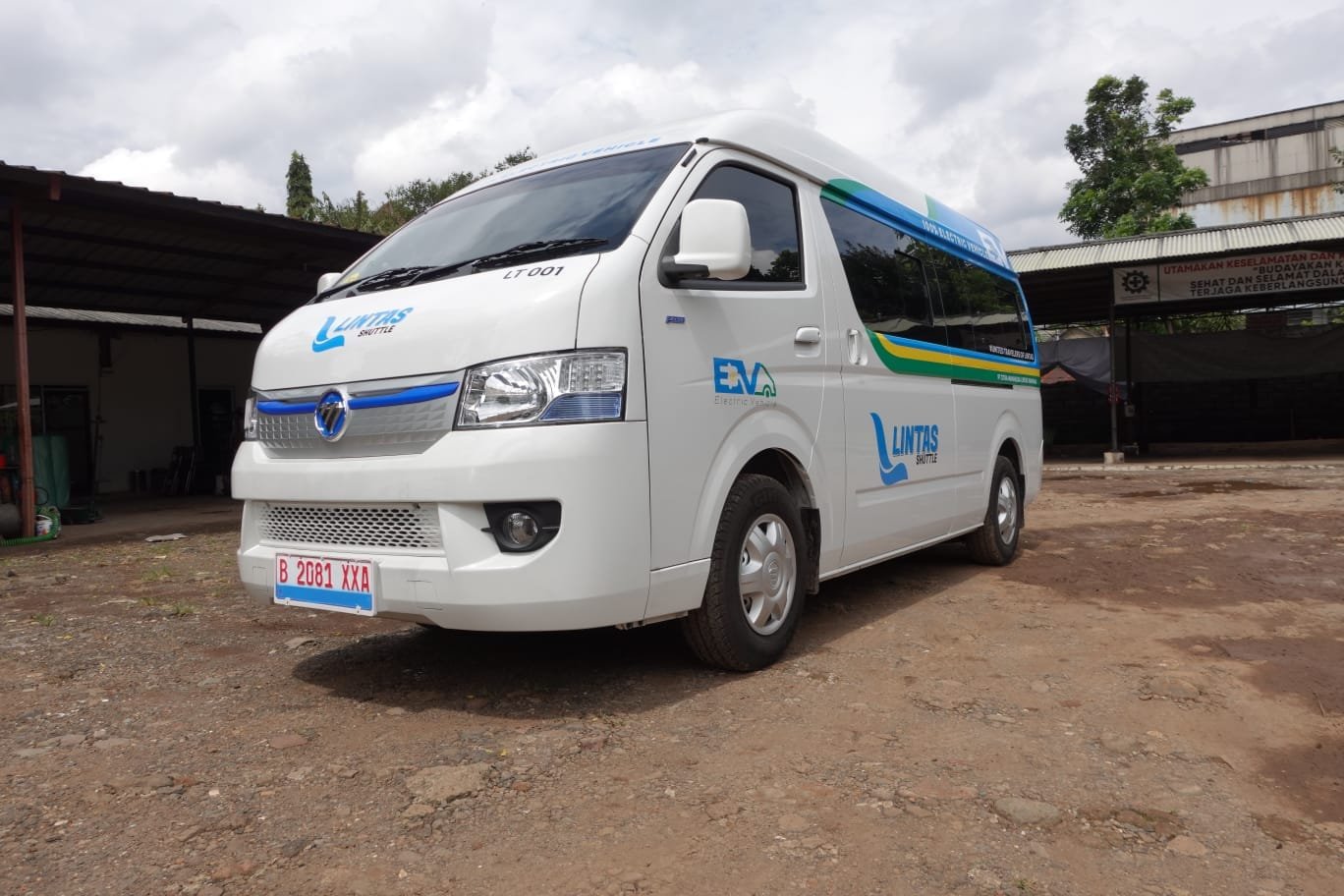 Lintas Shuttle Hadirkan Layanan Ramah Lingkungan dengan Mobil Listrik dari Brand Foton
