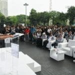 Menkomdigi Meutya Hafid Dorong Pemutakhiran Data Pelanggan Lewat e-SIM untuk Ruang Digital yang Lebih Aman