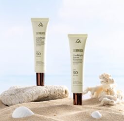 Perlindungan Maksimal Hadapi Sinar Matahari dengan inovasi Triple Brightening Agents pada Amura CeraBright Barrier Sunscreen