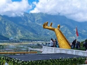 Taman Surga Rinjani, Surga Tersembunyi di Lombok Timur yang Wajib Kamu Kunjungi!