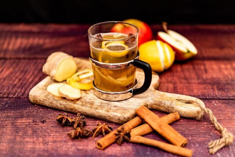 Wedang Rempah: Solusi Tradisional Mengatasi Masuk Angin yang Nikmat