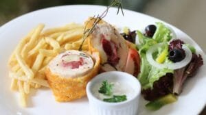 “A Taste of Tropical Paradise” Sensasi Kuliner Musim Panas di Hotel Ciputra Jakarta