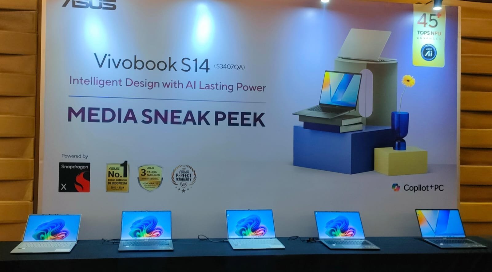 ASUS Vivobook S14 (S3407QA), laptop AI 45+ TOPS Ringan, Tangguh, dan Tahan Seharian