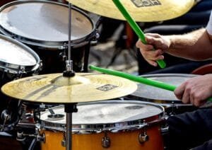 Garis Waktu Gebukan drummer Legenda, Jejak Keren Para Dewa Drum Dunia
