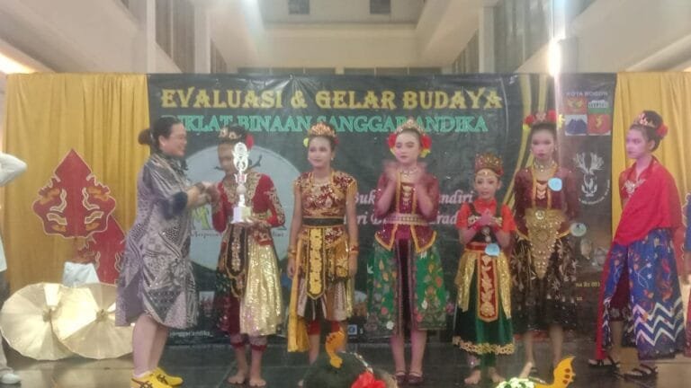 Penampilan Tari Anak Sanggar Andika Meriahkan BTM Bogor