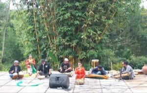Seni dan Empati untuk Buruh: Rumah Budaya HMA Gelar Peringatan Hari Buruh Internasional