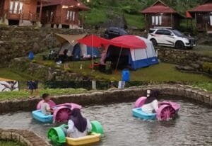 Stay Seru Bareng Keluarga di Dzakira Family Camp, Tempat Healing Asyik di Kaki Gunung Pangrango