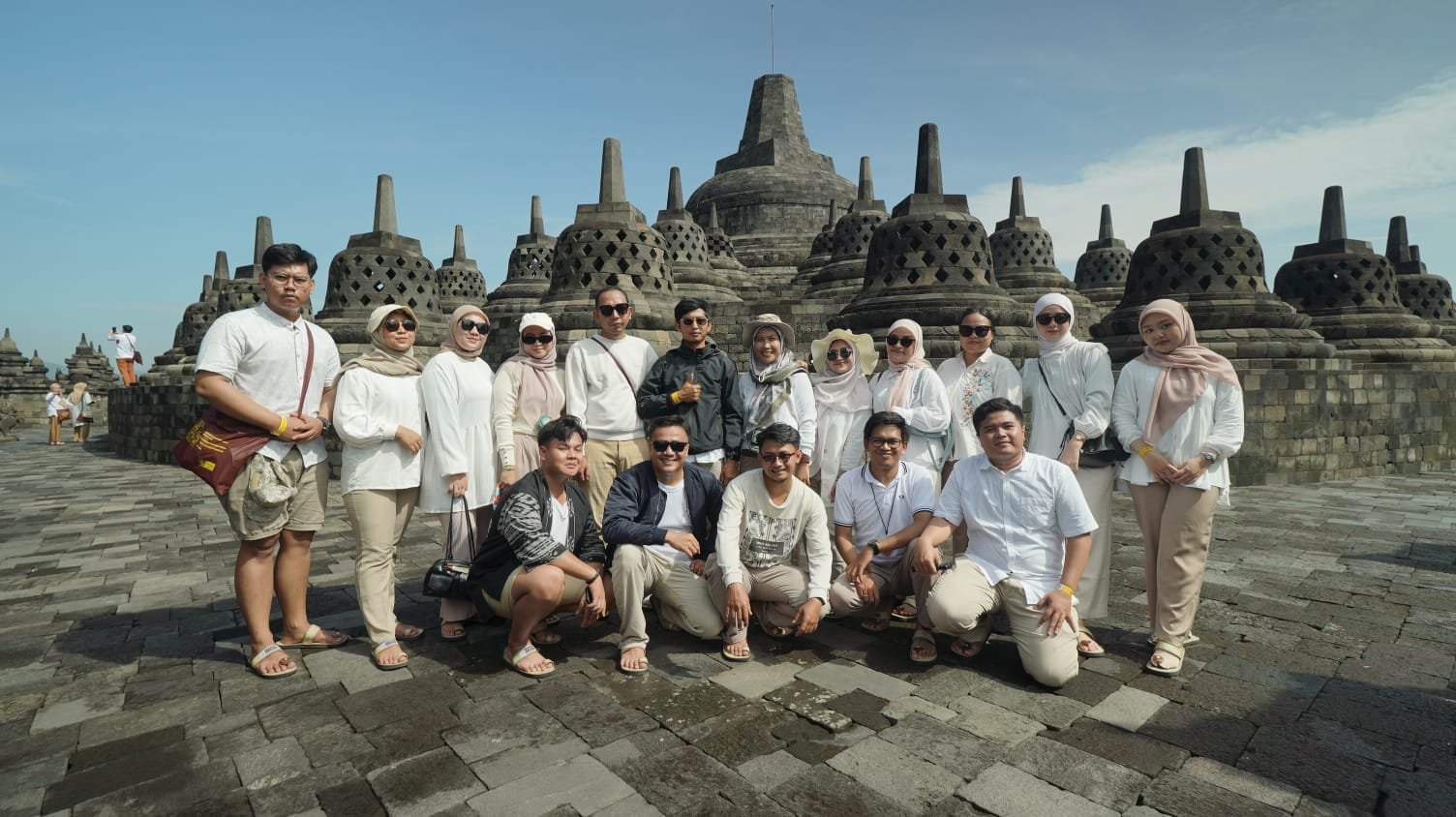 Tingkatkan Kekompakan Tim, PT. Setia Manggala Abadi Gelar Company Gathering di Yogyakarta