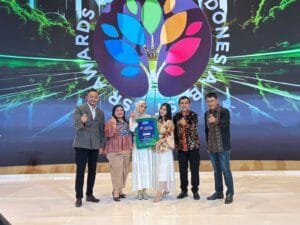 VIVA Apotek Raih Penghargaan CSR Terbaik 2025 Melalui Program “Sehat Bersama VIVA”