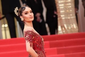 L’Oréal Paris Tampilkan Pesona Indonesia di Panggung Dunia, ‘Biarkan Cinta Bersemi’ di Red Carpet Cannes Film Festival