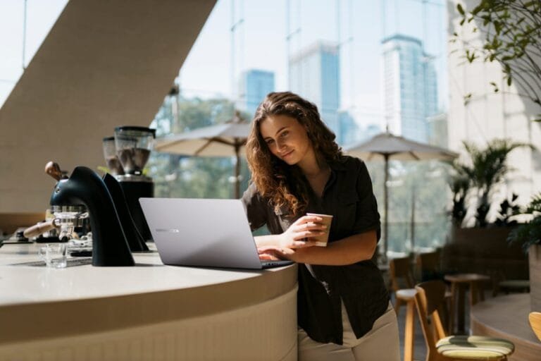 ASUS ExpertBook P3405CVA Resmi Hadir di Indonesia, Laptop Bisnis Tangguh dengan Fitur AI dan Keamanan Kelas Enterprise