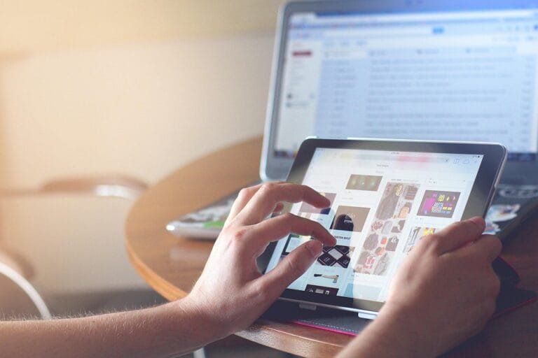 Digital Detox, Saatnya Rehat dari Layar demi Kesehatan Mental