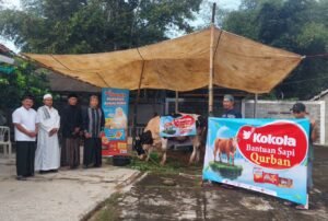 Bersama Mamah Dedeh, Kokola Group Salurkan Hewan Qurban di Ciamis dalam Rangka Idul Adha 1446 H