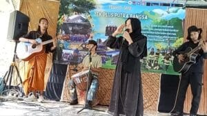 Meriah dan Haru, TK Plus Putra Bangsa Lepas Siswa Lewat Pentas Seni