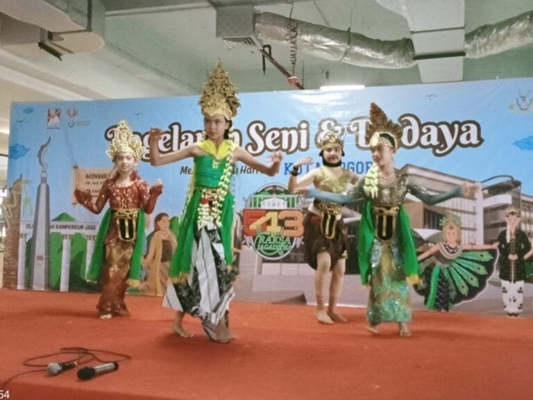 pagelaran seni dan budaya Merayakan Warisan Budaya, Kolaborasi Kharisma Bogor Berbudaya dan Jambu Dua di Hari Jadi Bogor ke-543