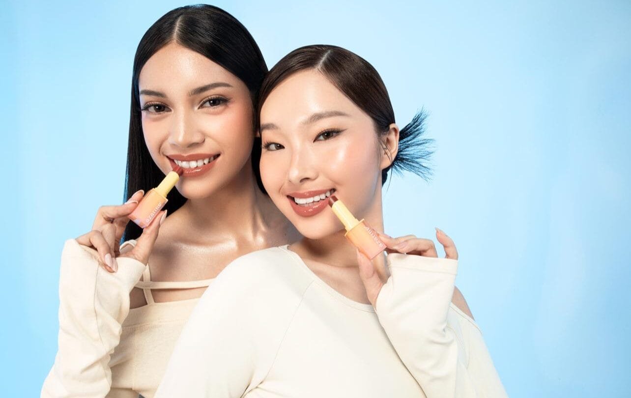 Azarine Luncurkan Glowkiss Sunscreen Lip Balm SPF 35 PA+++: Perlindungan dan Perawatan Lengkap untuk Bibir