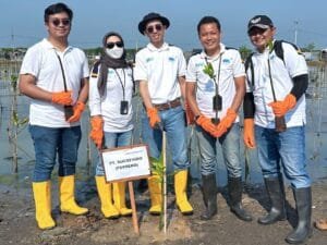 Dalam Rangka Hari Lingkungan Hidup Sedunia 2025, Kolaborasi Lintas Sektor Selamatkan Pesisir "Mageri Segoro” Tanam 200 Ribu Mangrove Serentak