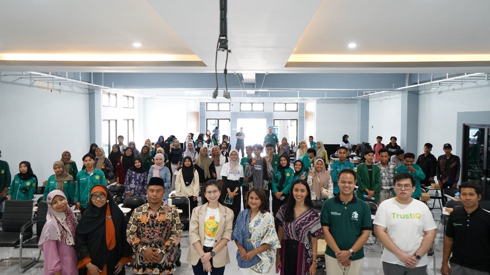 RupiahCepat Dukung Peningkatan Literasi Keuangan Digital Mahasiswa di Mataram