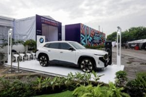 Tiga Unit BMW i4 dan Dua Unit BMW i5 Dukung Ajang 2025 Sarinah Jakarta E-Prix Tanpa Emisi