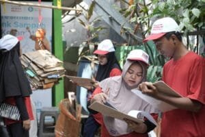 Yayasan WINGS Peduli Perluas Cakupan Pembinaan Bank Sampah, Surabaya dan Bekasi
