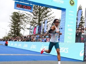 ASICS Indonesia Dukung Robi Syianturi Pecahkan Rekor Asia Tenggara di Gold Coast Marathon 2025