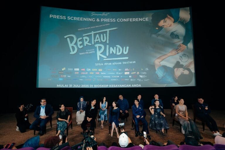 Prom Night Penuh Haru: Gala Premiere Bertaut Rindu Ajak Penonton Nostalgia dan Berdamai dengan Diri