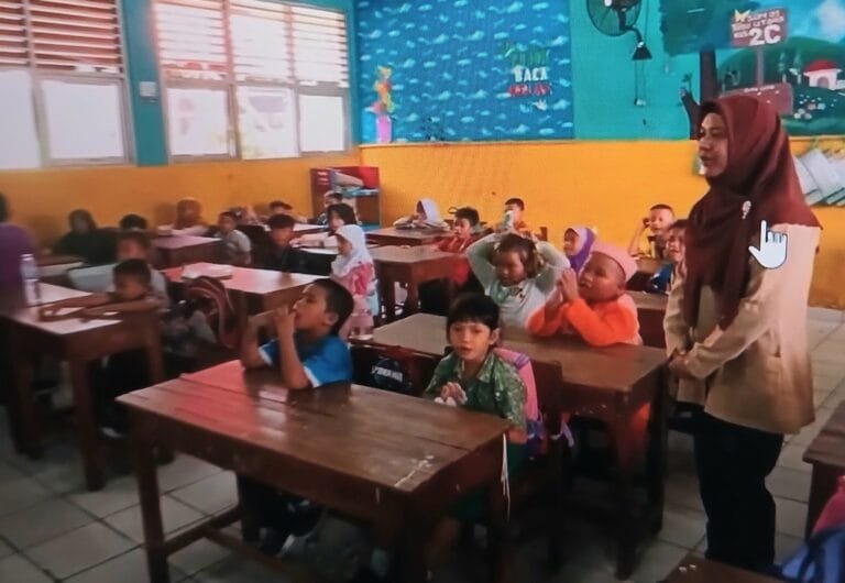 Jadi Telinga yang Tulus, Bukan Penghakim: Gerakan P3LP untuk Kesehatan Mental Sejak Dini