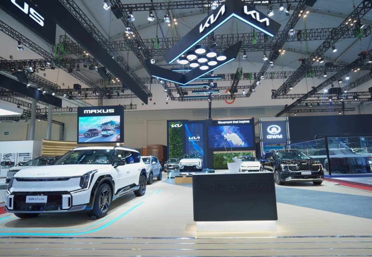 Kia Tampilkan EV4 Perdana di Indonesia dan Hadirkan Promo Menarik di GIIAS 2025