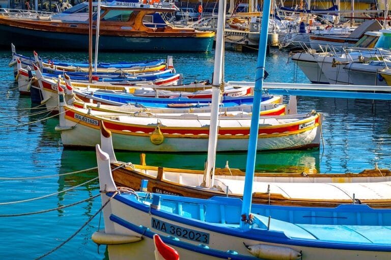 Lautan Luas Menanti: Perahu, Kapal, dan Akses Mancing Seru di Laut