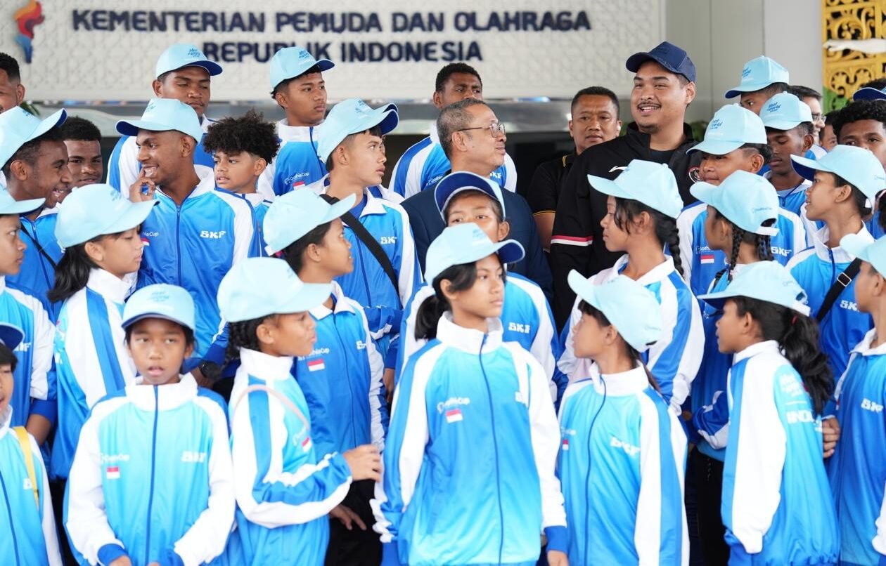 Menpora Dito Lepas Tim Muda Indonesia ke Gothia Cup 2025: Semangat, Raih Prestasi!