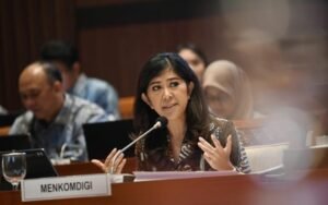 Pemerintah Tegaskan Tidak Ada Pembatasan WhatsApp Call dan Layanan VoIP