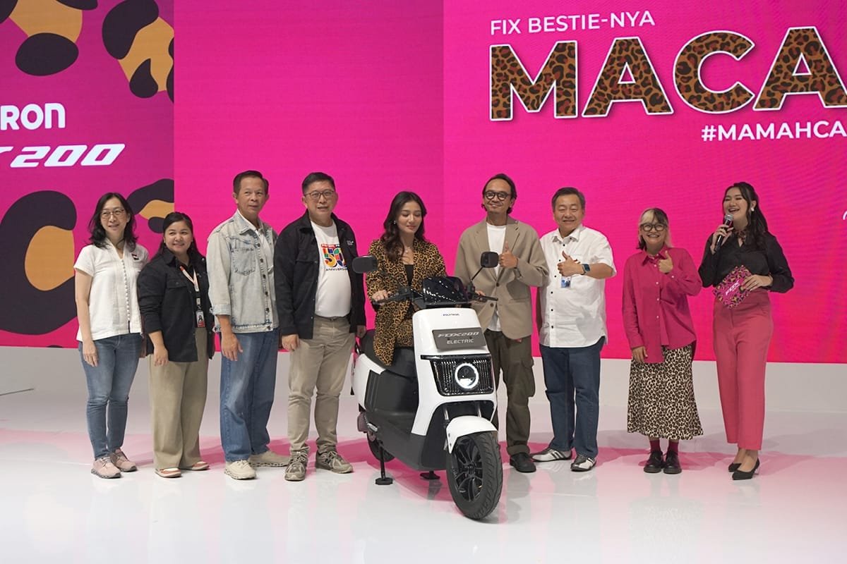 Menuju Perayaan 50 Tahun, Polytron Resmi Luncurkan Fox 200, Motor Listrik Pertamanya yang Didesain Khusus Untuk Jadi Sahabat Perempuan di Jalan