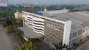 President University Raih Peringkat 1 dan 2 Dunia di WURI 2025