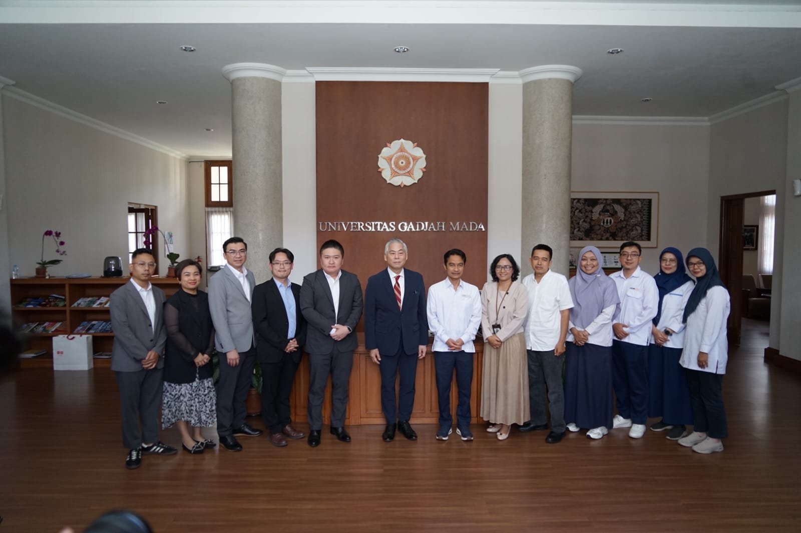 Kolaborasi Strategis UNIQLO dan Universitas Gadjah Mada, Siapkan Mahasiswa Menjadi Pemimpin Industri Ritel di Masa Depan