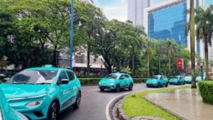 Xanh SM: Solusi Ride-Hailing Listrik Pertama di Indonesia untuk Bisnis Hemat & Ramah Lingkungan