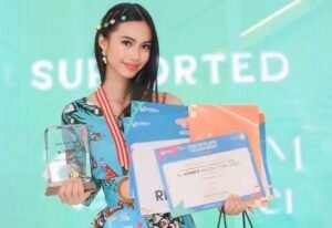 Deandra Lakshita, Model Remaja Berbakat Raih Juara 1 “Aeon Icon 2025”
