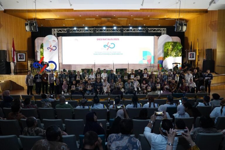Empat Dekade Teknik Kimia UI: 600 Alumni Bersatu “Membangun Chemistry Demi Negeri Lestari”