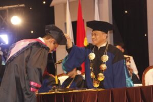 Wisuda Politeknik LP3I Jakarta: Merayakan Perjuangan dan Menghantarkan Lulusan Menuju Dunia Industri