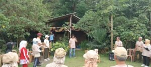 Komunitas 50+ Guyub Bersama KPJ Merdeka dalam Silaturahmi dan Seni