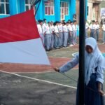 Pesan Bijak Guru Seni Rupa Saat Jadi Pembina Upacara di SMP/SMK Triwijaya Bogor