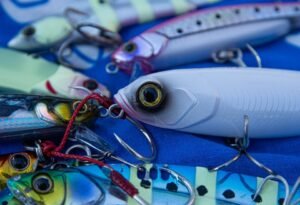 Serunya Mancing di Laut, Kolam, dan Sungai/Rawa: Peralatan & Tips yang Pas