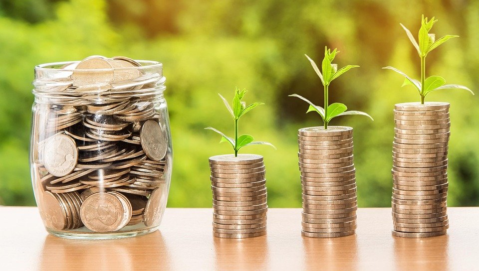 Ekonomi Indonesia Tetap Solid, Inflasi Terkendali dan Surplus Perdagangan Tinggi