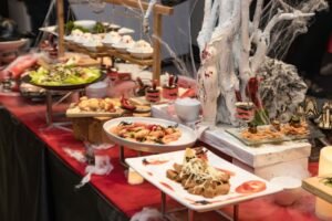 Berani Coba? HARRIS Kelapa Gading Hadirkan Makan Malam dan Labirin Berhantu Paling Seram di Jakarta Utara!