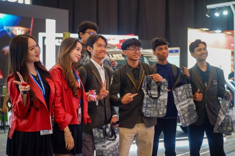 Indocomtech 2025 Resmi Dibuka di ICE BSD: Pusat Inovasi, AI, dan Gaya Hidup Digital Indonesia