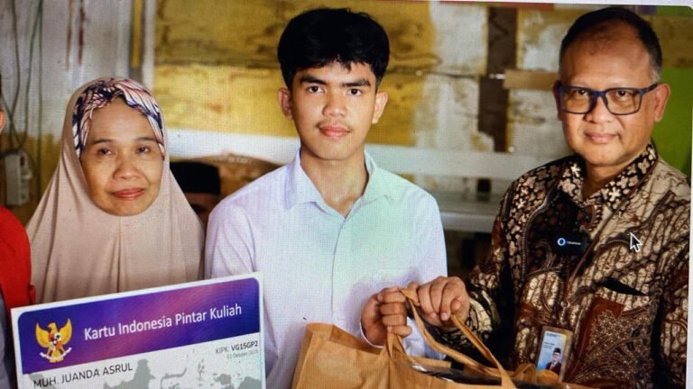 Kisah Inspiratif Penerima KIP Kuliah di Palopo: Juanda, Bukti Bahwa Pendidikan Adalah Hak Semua Anak Bangsa