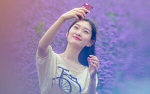 Psikologi & Senyum Tertutup: 7 Sisi Kepribadian di Baliknya