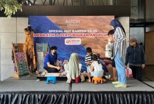 Tiga Hotel Aston di Banten Rayakan Hari Batik Nasional dan HUT Provinsi Banten dengan Sentuhan Budaya dan Kegiatan Komunitas