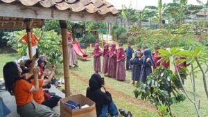 WKRI Titus Brandsma Maria Kusuma Karmel Laksanakan Bakti Sosial, Serahkan Bantuan untuk TK Plus Putra Bangsa Bogor